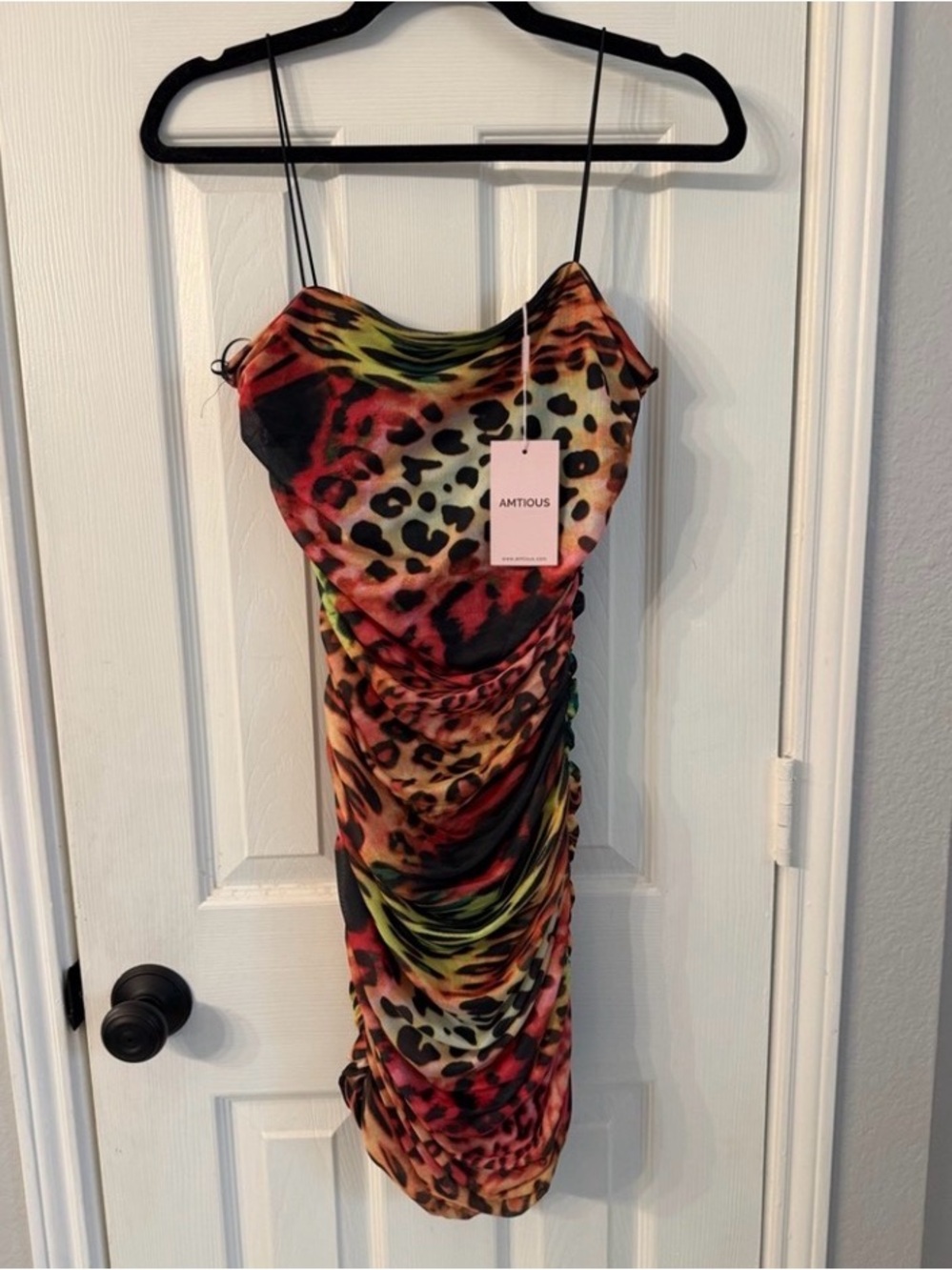 Leopard Print Ruched Bodycon Dress 🐆🐆🐆🖤 | Size Medium NWT - Picture 2 of 5